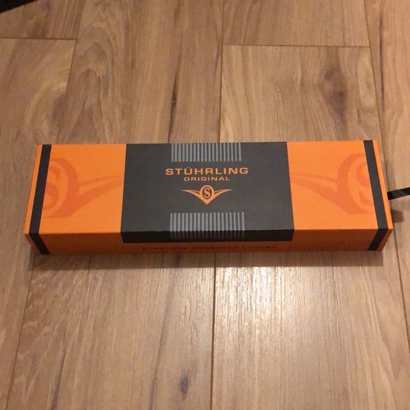 NEW IN BOX - Stuhrling Women’s Watch - Picture 6 of 7